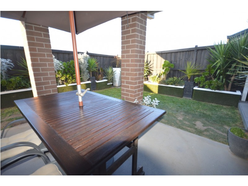 29 Pump House Crescent, Clyde VIC 3978