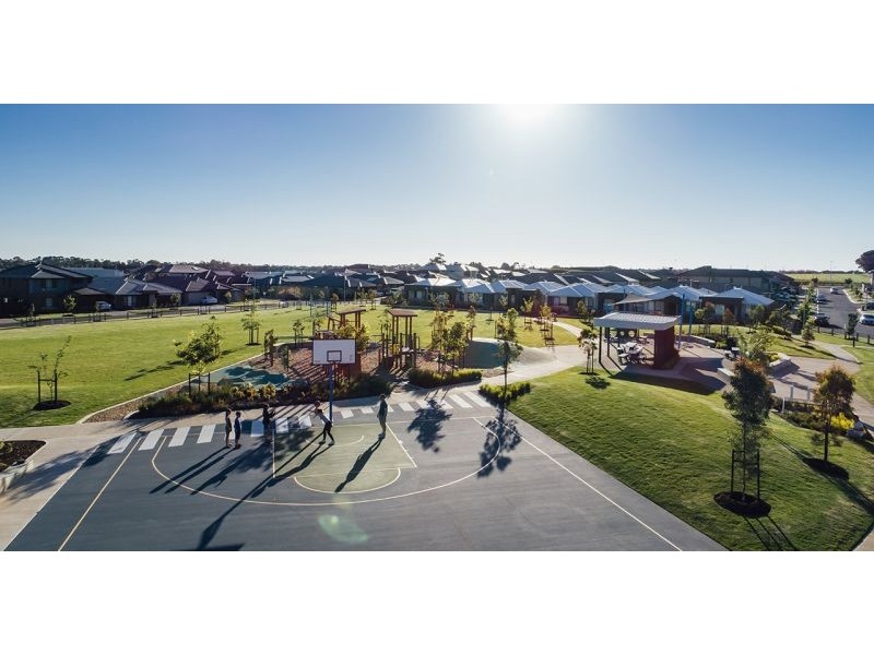 29 Pump House Crescent, Clyde VIC 3978