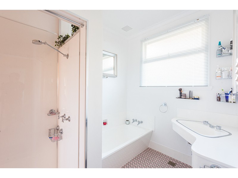 1 Bay Street, Parklands TAS 7320