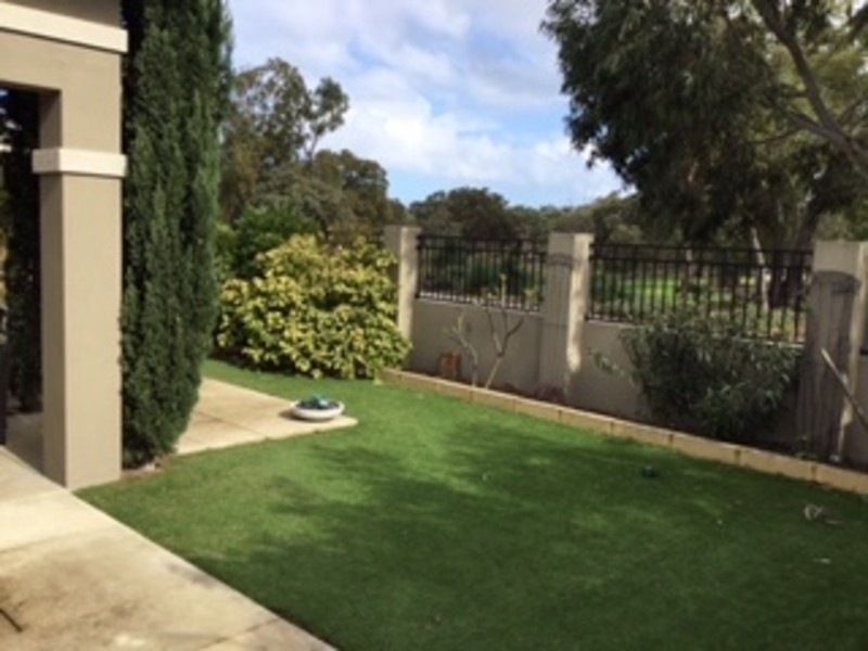 12 Willeroo Chase, Carramar WA 6031