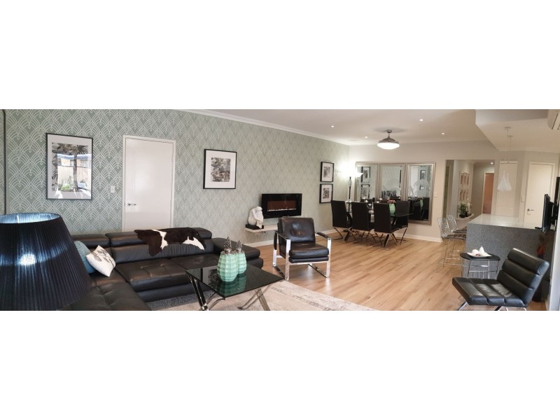 12 Willeroo Chase, Carramar WA 6031