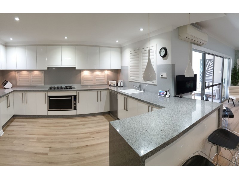 12 Willeroo Chase, Carramar WA 6031