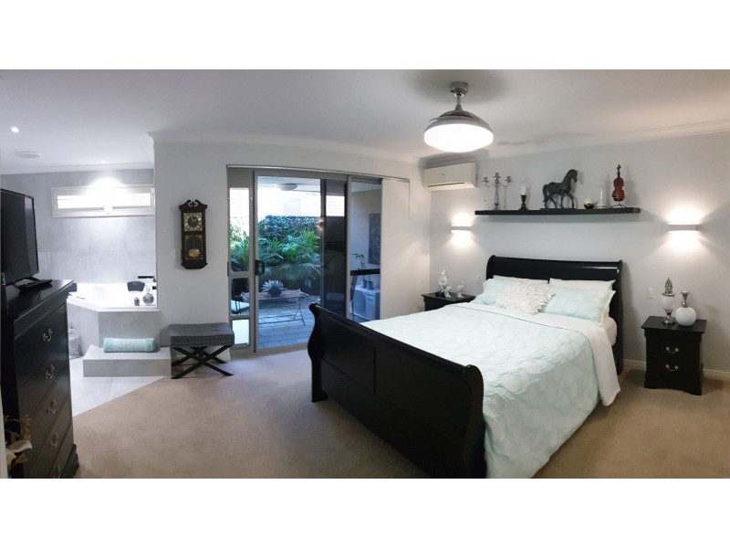 12 Willeroo Chase, Carramar WA 6031