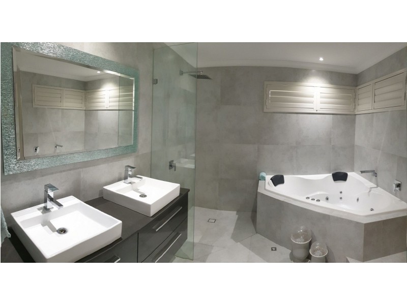 12 Willeroo Chase, Carramar WA 6031