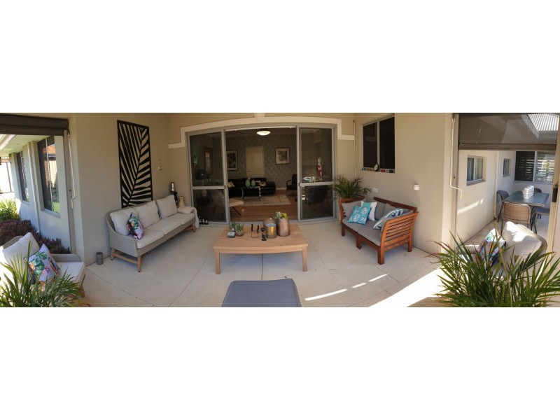 12 Willeroo Chase, Carramar WA 6031