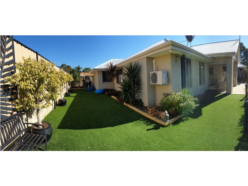 12 Willeroo Chase, Carramar WA 6031