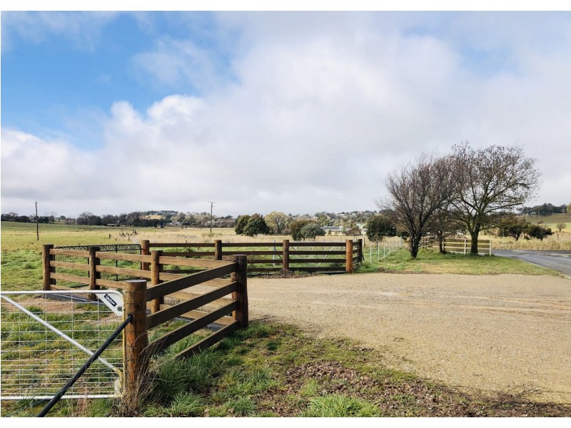 4 Showground Lane, Millthorpe NSW 2798
