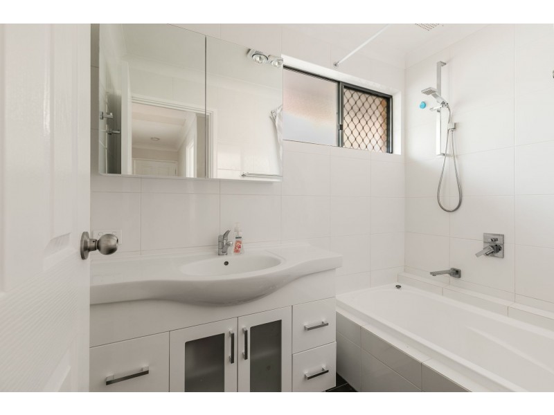 50 Eddystone Ave, Craigie WA 6025