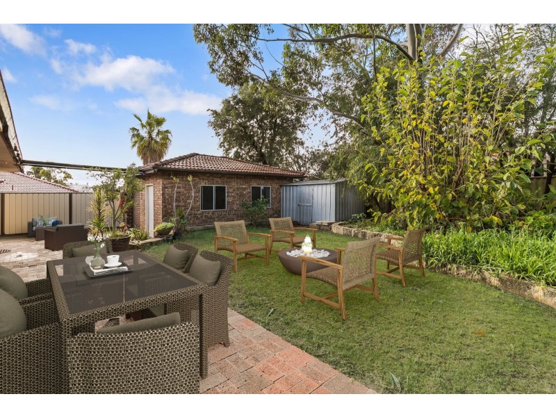 50 Eddystone Ave, Craigie WA 6025