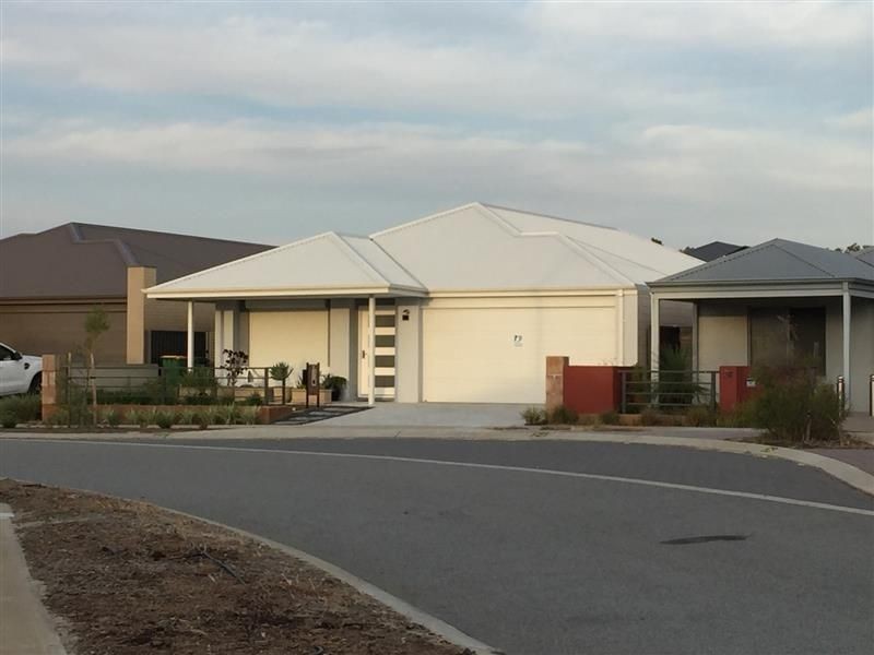 22 Casitas Street, Champion Lakes WA 6111