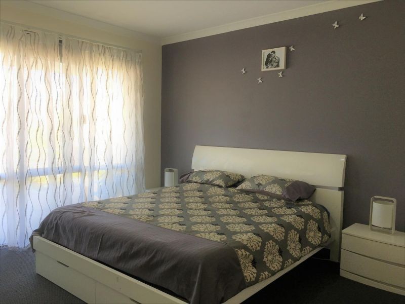 22 Casitas Street, Champion Lakes WA 6111