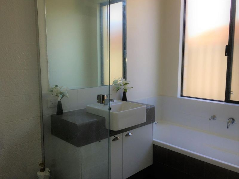 22 Casitas Street, Champion Lakes WA 6111