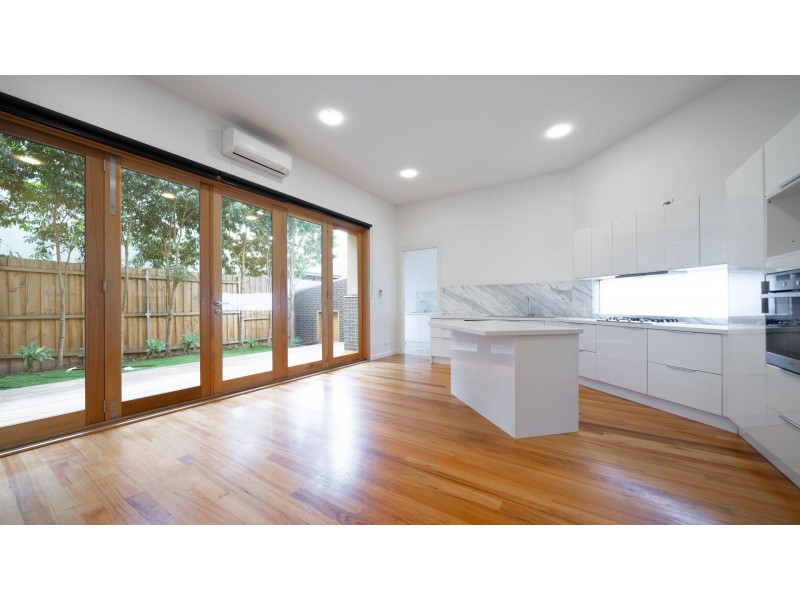 2/20 Childers St, Kew VIC 3101