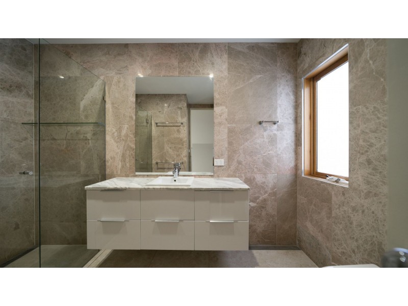 2/20 Childers St, Kew VIC 3101