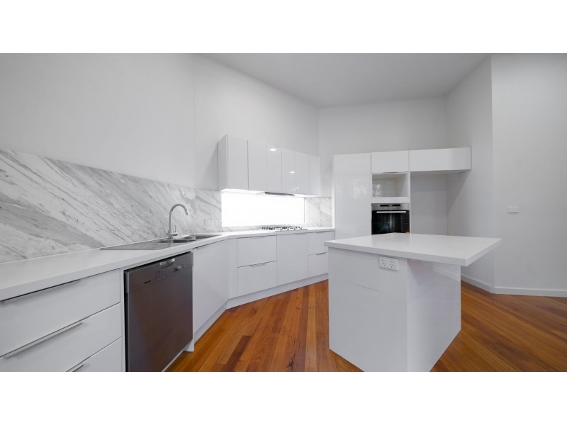 2/20 Childers St, Kew VIC 3101