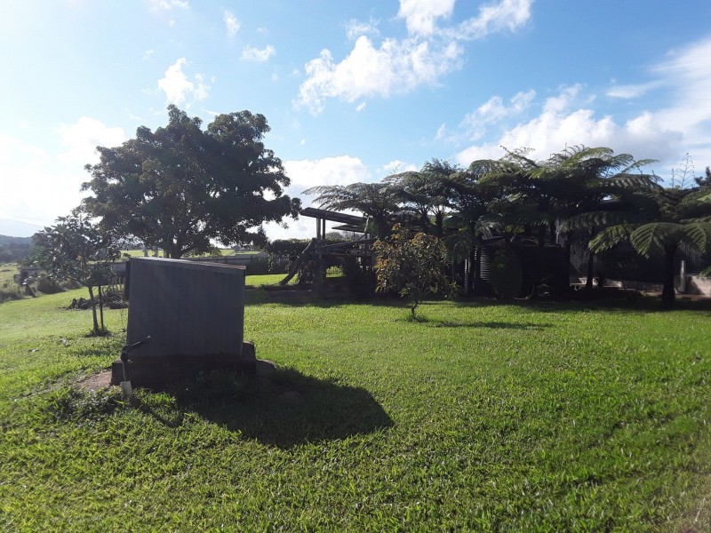 189 Fuller Road, Lake Eacham QLD 4884