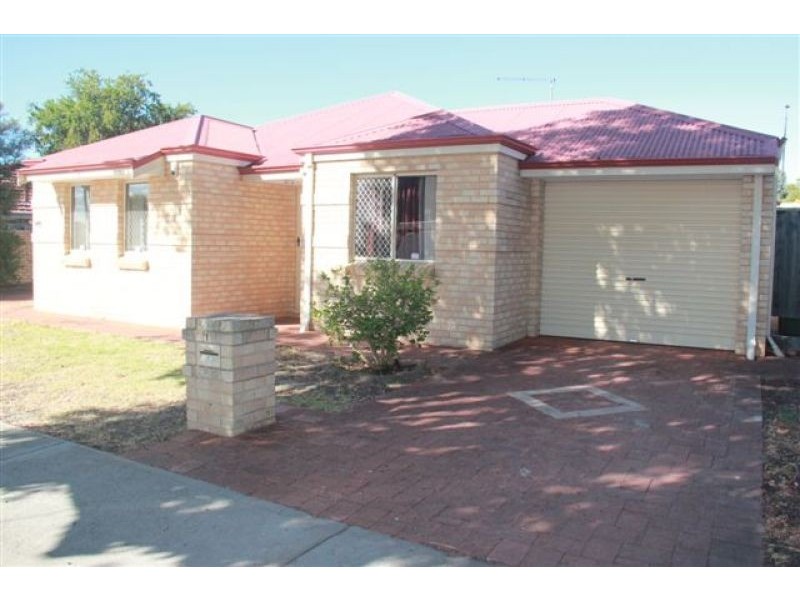 1/140 leake st, Belmont WA 6104