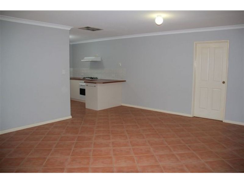 1/140 leake st, Belmont WA 6104