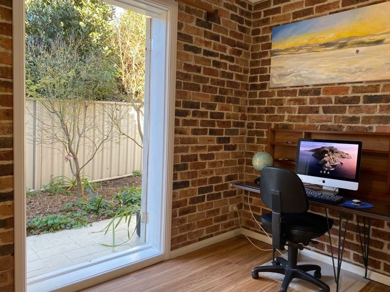 12 Allinga Drive, Oak Flats NSW 2529