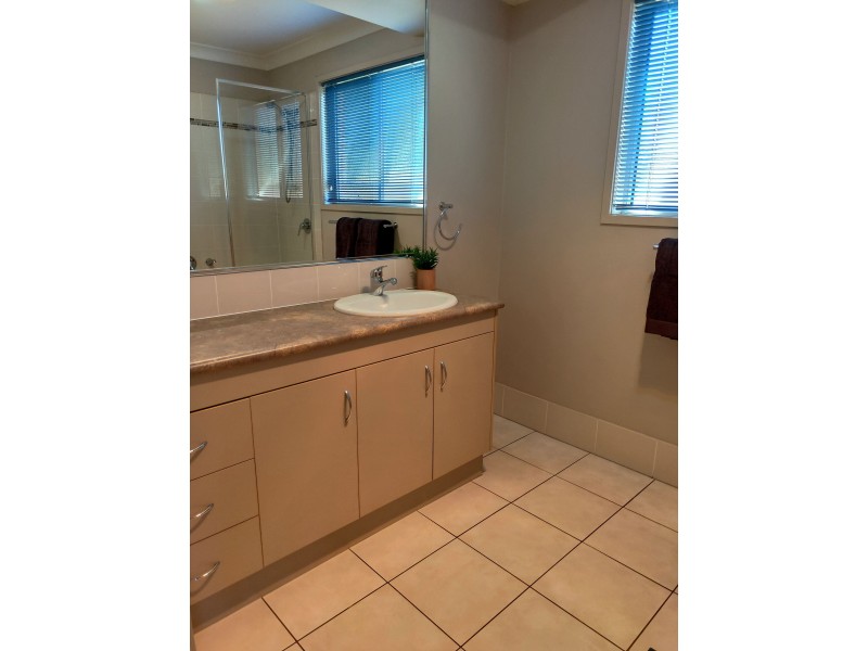 2/23 Langford Court, Moranbah QLD 4744