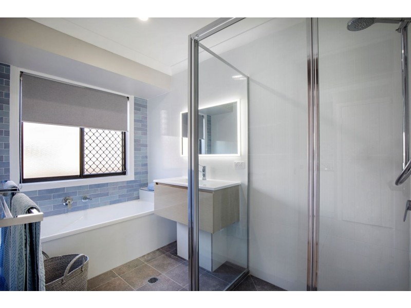 79 Abell road, Cannonvale QLD 4802