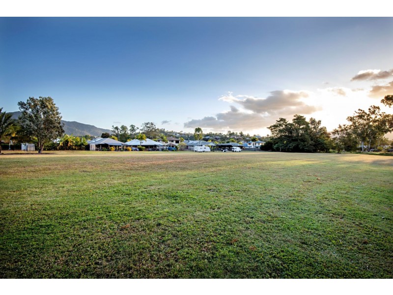 79 Abell road, Cannonvale QLD 4802