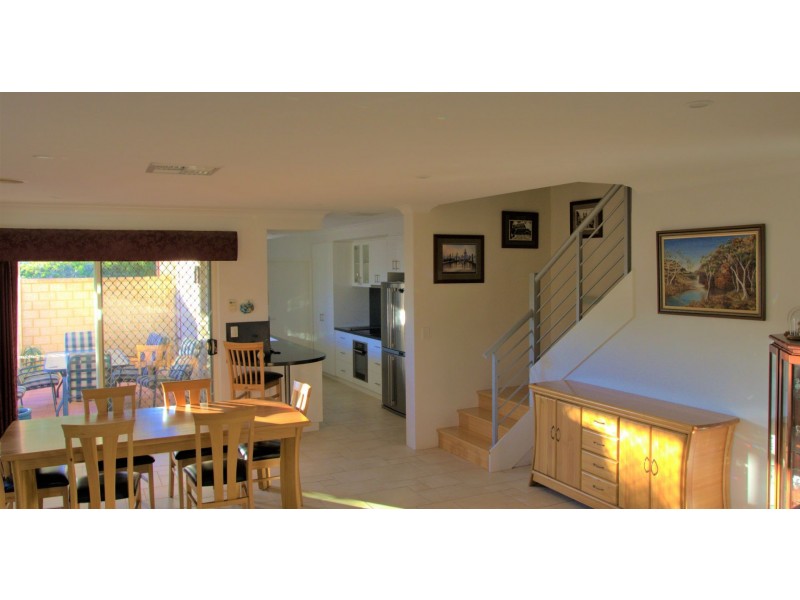 13b Roe court, Padbury WA 6025