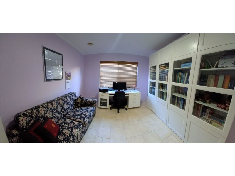 13b Roe court, Padbury WA 6025