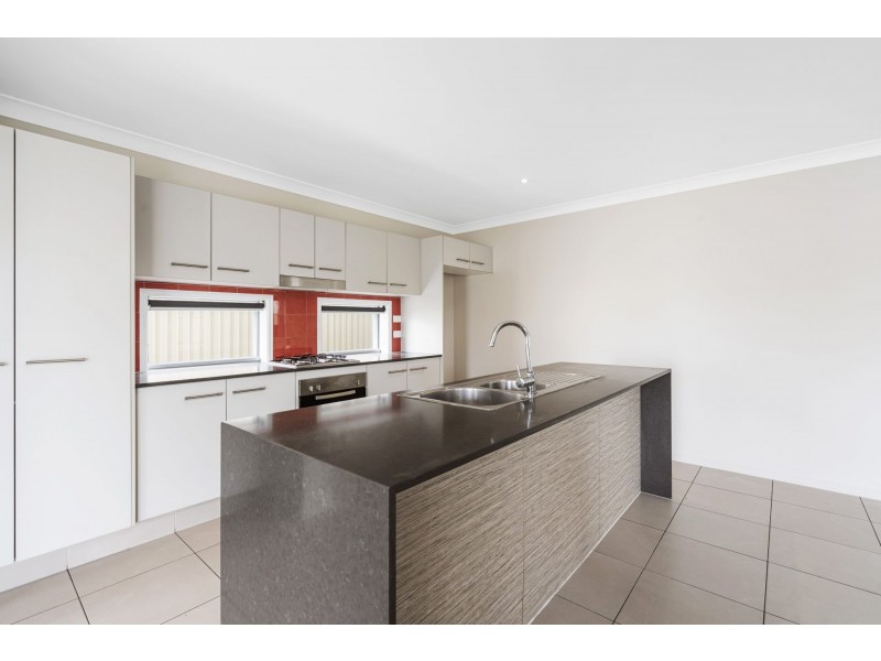 5 Chromata Lane, Coomera QLD 4209