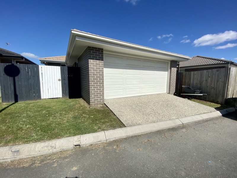 68 Beaumont Drive, Pimpama QLD 4209