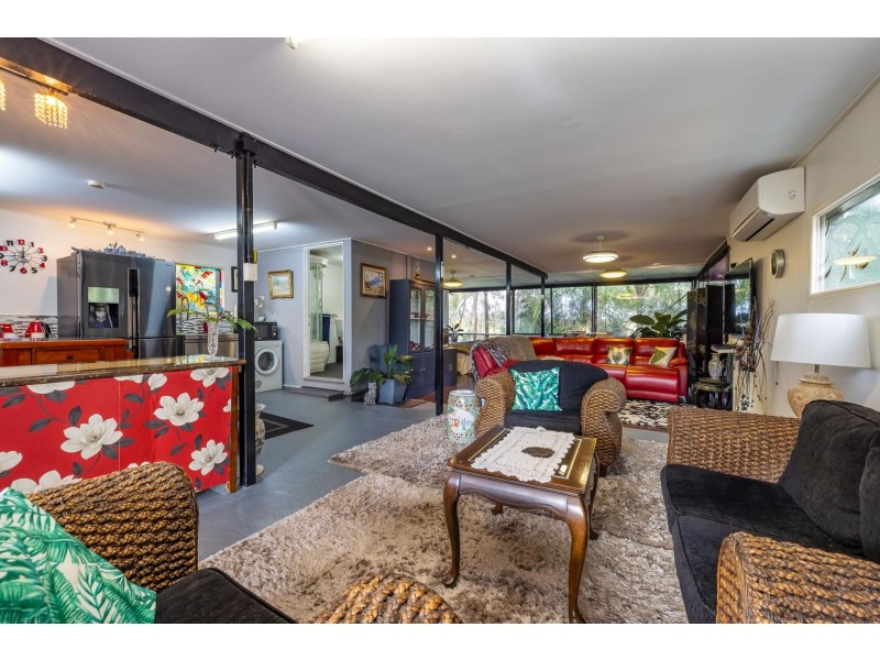 82 Treasure island avenue, Karragarra Island QLD 4184