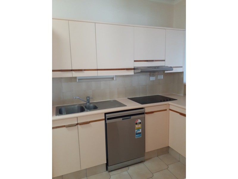 25/7 Hale Street, North Ward QLD 4810