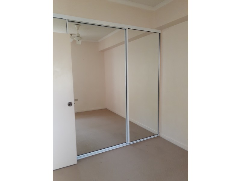 25/7 Hale Street, North Ward QLD 4810