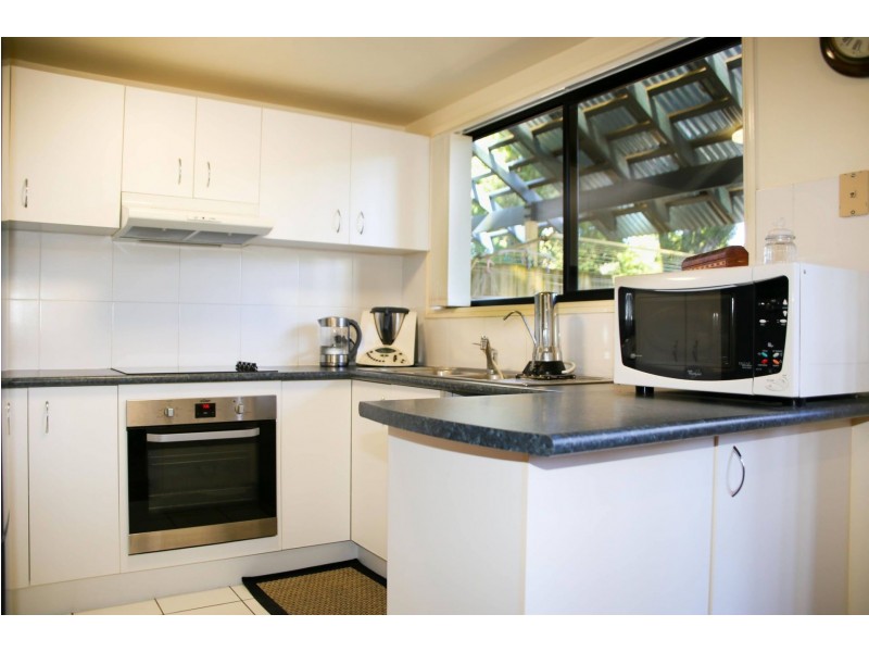 3/239-249 Mooroondu Rd, Thorneside QLD 4158