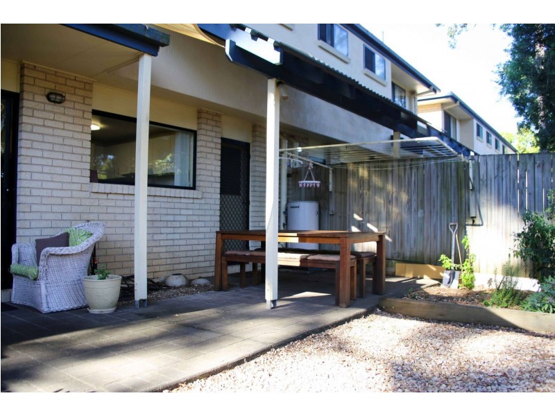 3/239-249 Mooroondu Rd, Thorneside QLD 4158