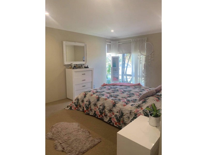 16 Buttermere Approach, Waikiki WA 6169