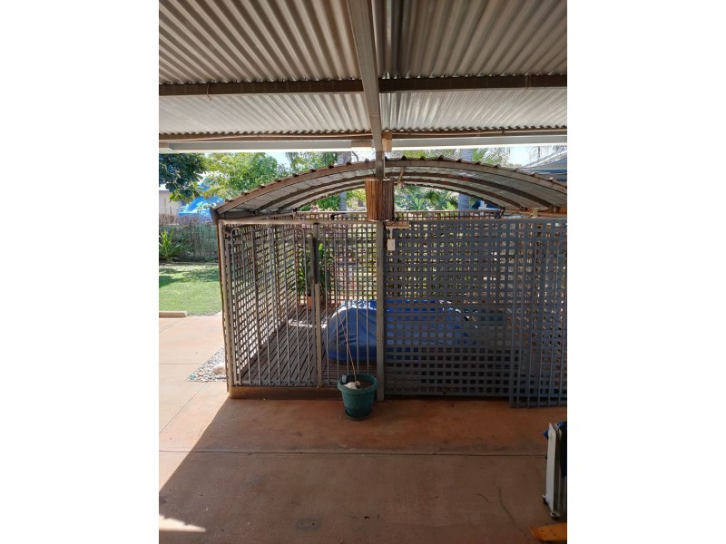 11 Fitzhardinge St, Exmouth WA 6707