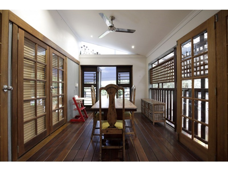 11 Ninth Ave, Railway Estate QLD 4810