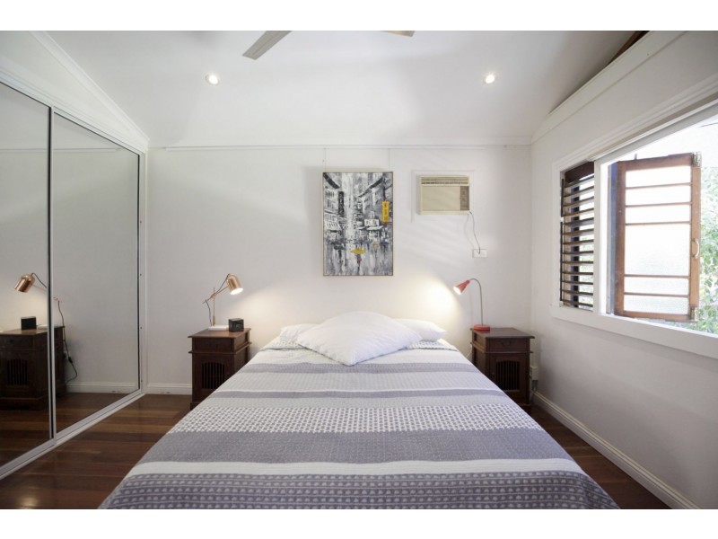 11 Ninth Ave, Railway Estate QLD 4810