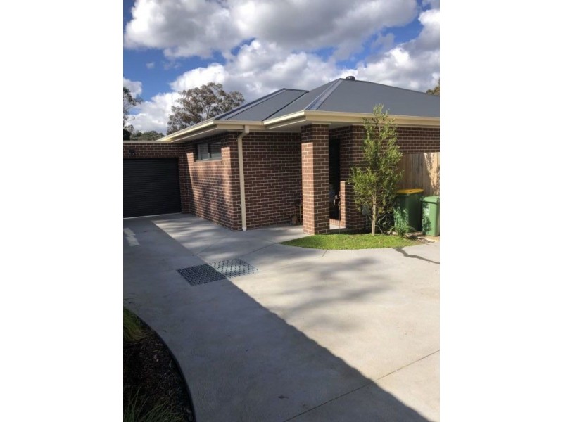 2/38 Pembroke road, Mooroolbark VIC 3138