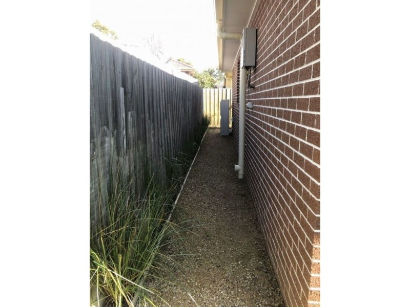 2/38 Pembroke road, Mooroolbark VIC 3138