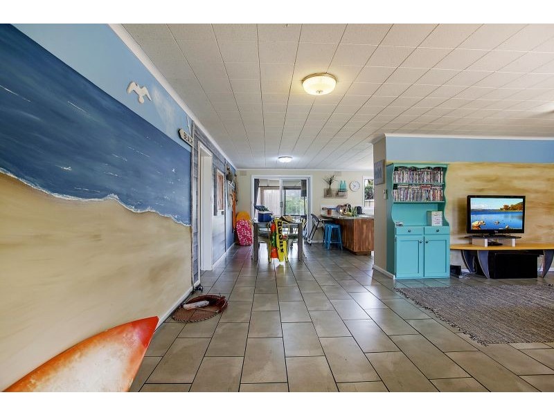 10 Newfield St, Peterborough VIC 3270