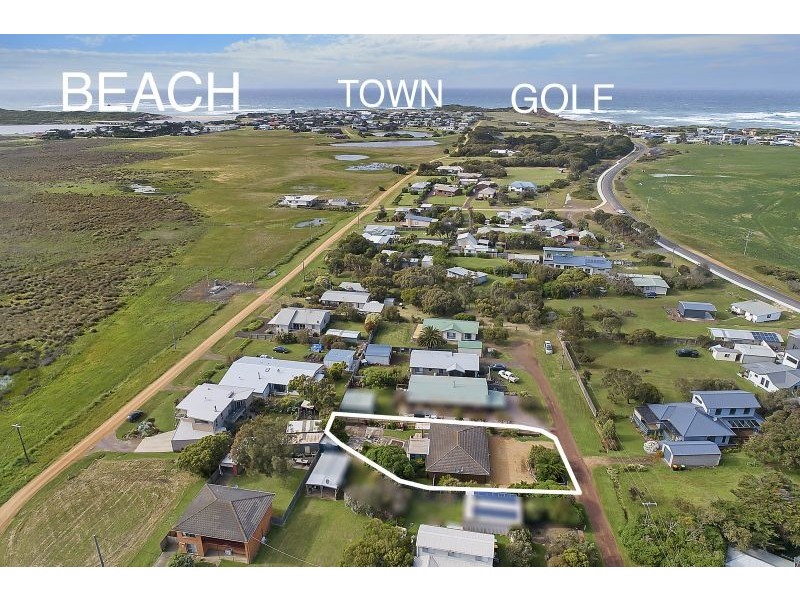 10 Newfield St, Peterborough VIC 3270