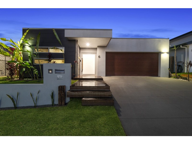 6 Tarwhine Place, Mountain Creek QLD 4557