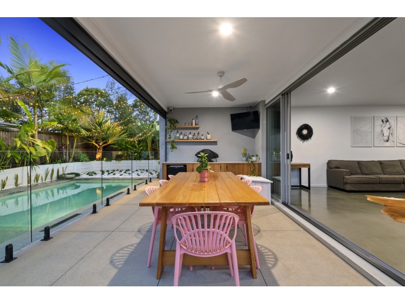 6 Tarwhine Place, Mountain Creek QLD 4557