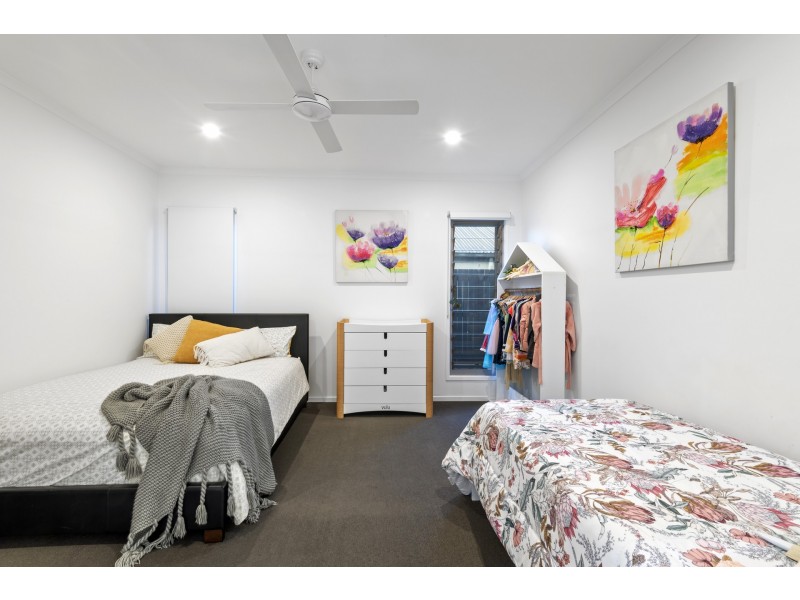 6 Tarwhine Place, Mountain Creek QLD 4557