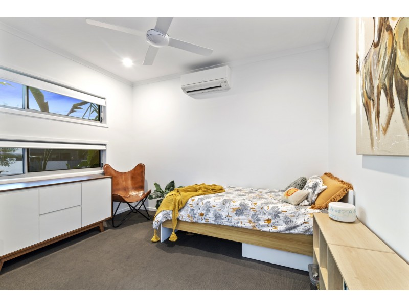 6 Tarwhine Place, Mountain Creek QLD 4557