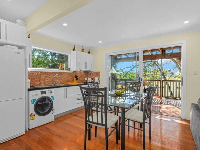 37 MacGregor tce, Bardon QLD 4065