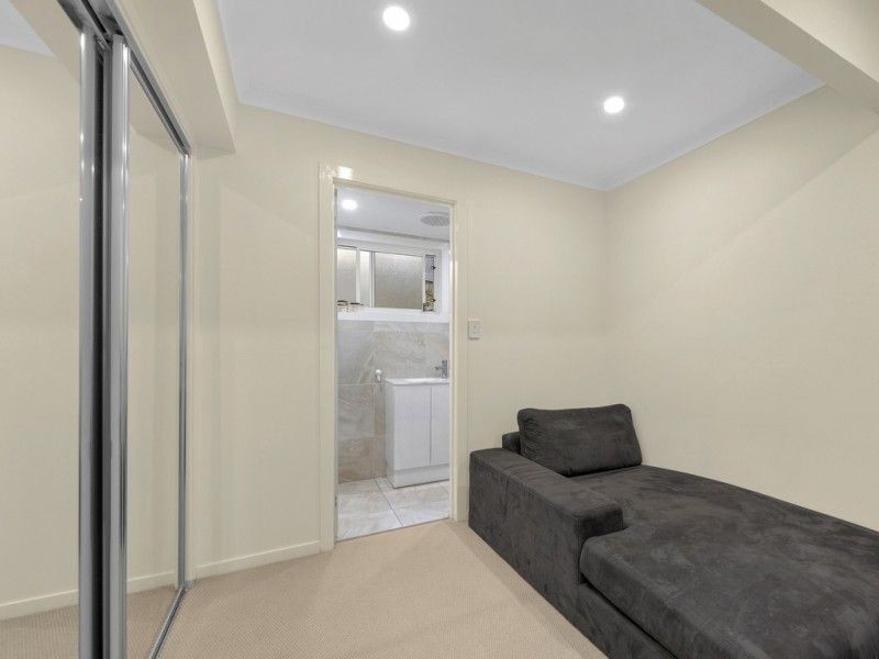 37 MacGregor tce, Bardon QLD 4065