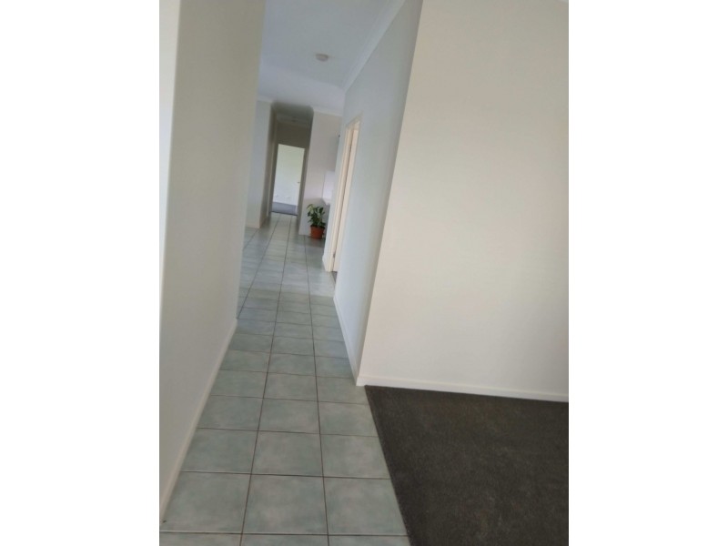 12 Bounty circuit, Eli Waters QLD 4655